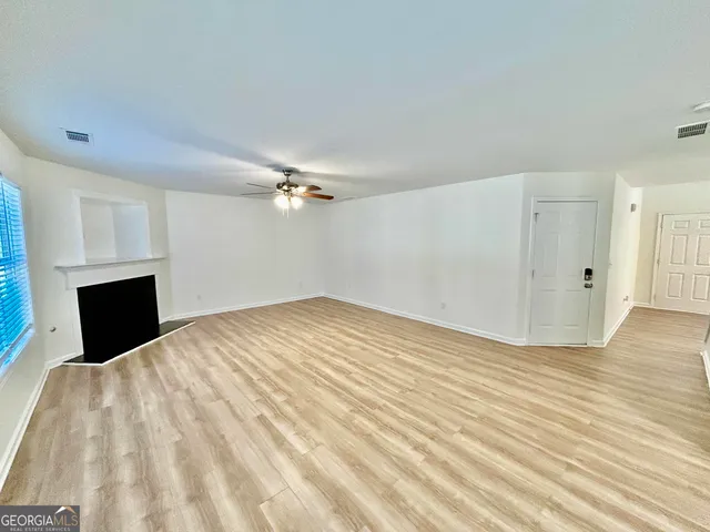 $325,000 | 158 Shadowbrooke Circle Southwest, Loganville, GA 30052