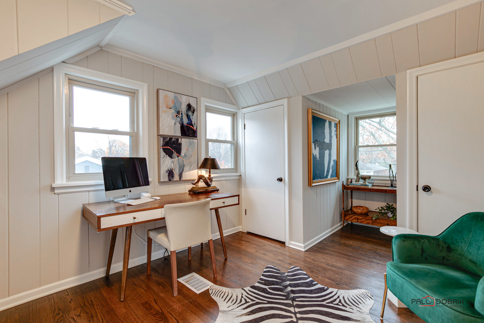 706 Deerpath Drive Deerfield, IL 60015 - Photo 19 of 36 a workspace with furniture and a window