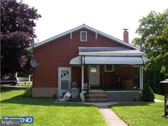 1637 Liberty Avenue Reading, PA 19607 - Photo 3 of 6
