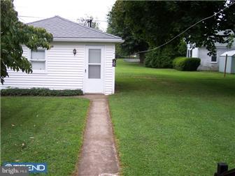 1637 Liberty Avenue Reading, PA 19607 - Photo 5 of 6