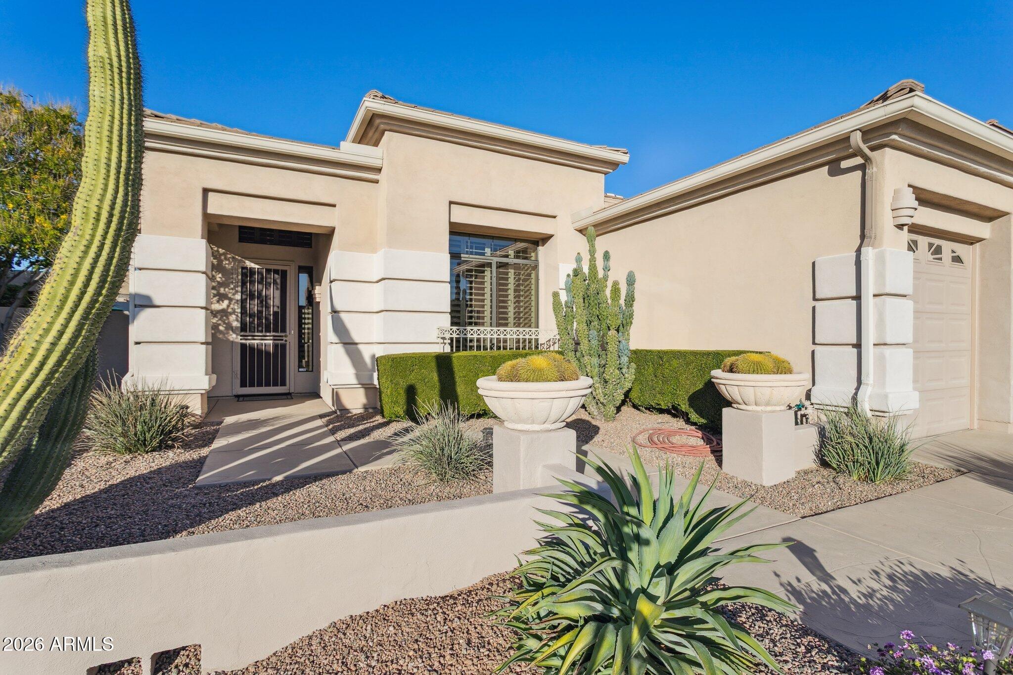 4806 East Estevan Road Phoenix, AZ 85054 - Photo 2 of 33 5-web-or-mls-4806-e-estevan-rd