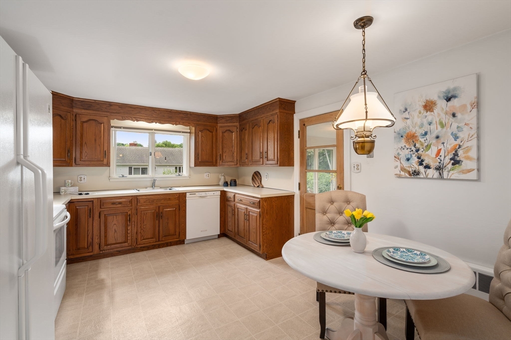 109 Shaw Road Belmont, MA 02478 - Photo 8 of 20