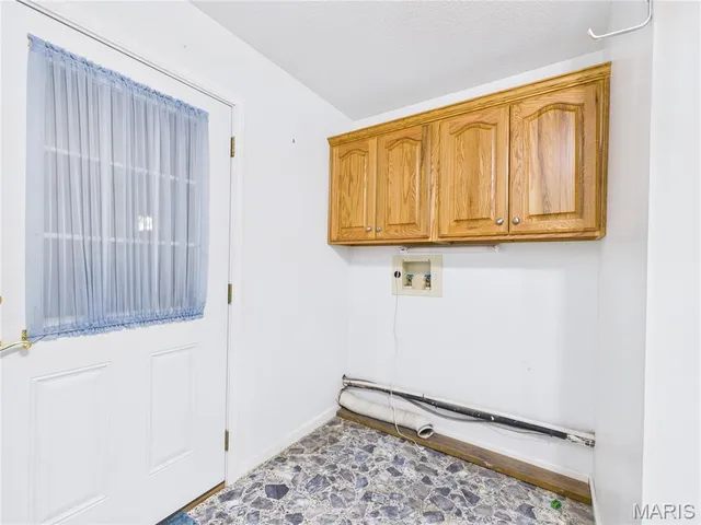 $259,000 | 306 County Road 469, Poplar Bluff, MO 63901