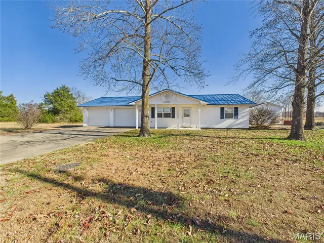 $259,000 | 306 County Road 469, Poplar Bluff, MO 63901