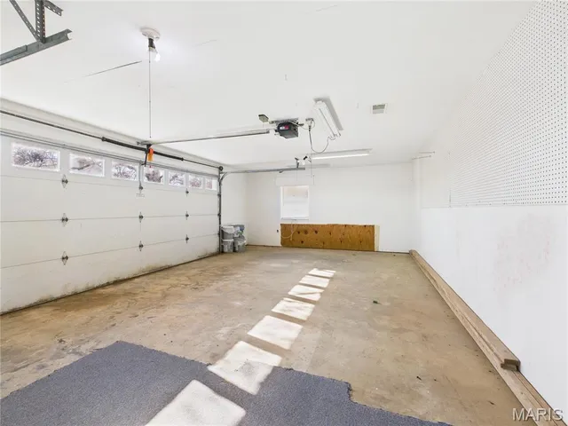 $259,000 | 306 County Road 469, Poplar Bluff, MO 63901