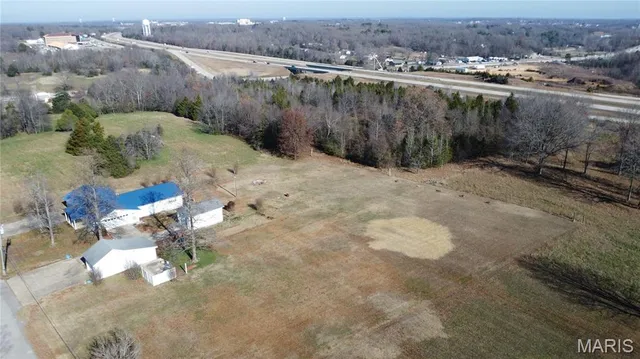$259,000 | 306 County Road 469, Poplar Bluff, MO 63901