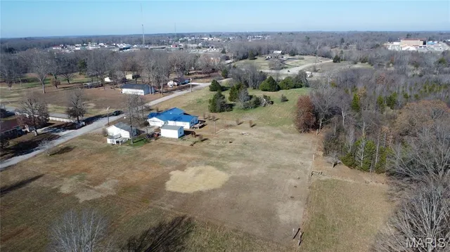 $259,000 | 306 County Road 469, Poplar Bluff, MO 63901