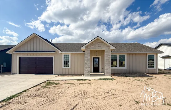 $275,000 | 4113 Cardigan St Garden, Garden City, KS 67846