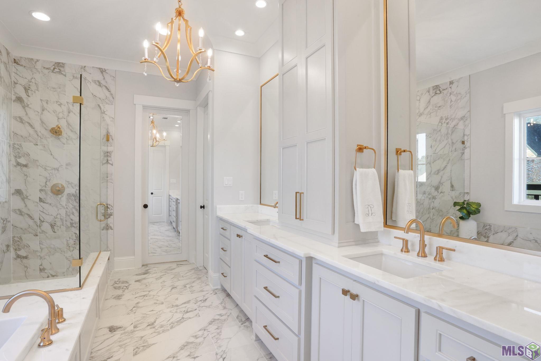 13807 Harveston Mill Drive Baton Rouge, LA 70810 - Photo 21 of 42 Double vanities