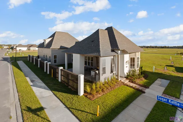 $814,900 | 13807 Harveston Mill Drive, Baton Rouge, LA 70810