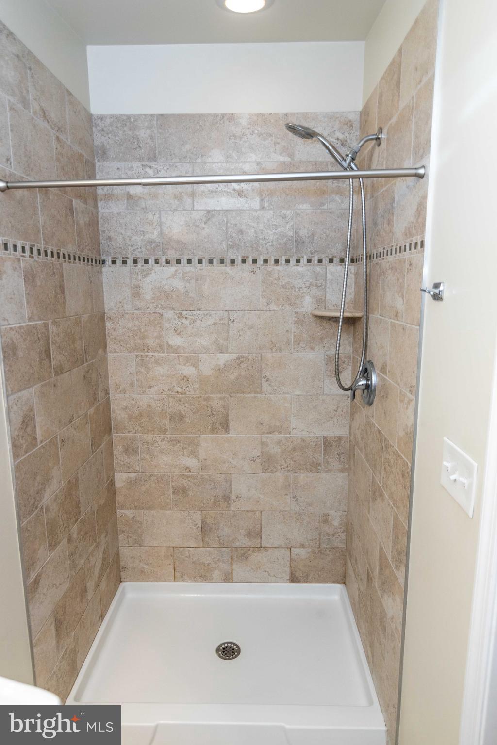 949 Thornton Road Upper Chichester, PA 19061 - Photo 11 of 43 Gallery Image 11