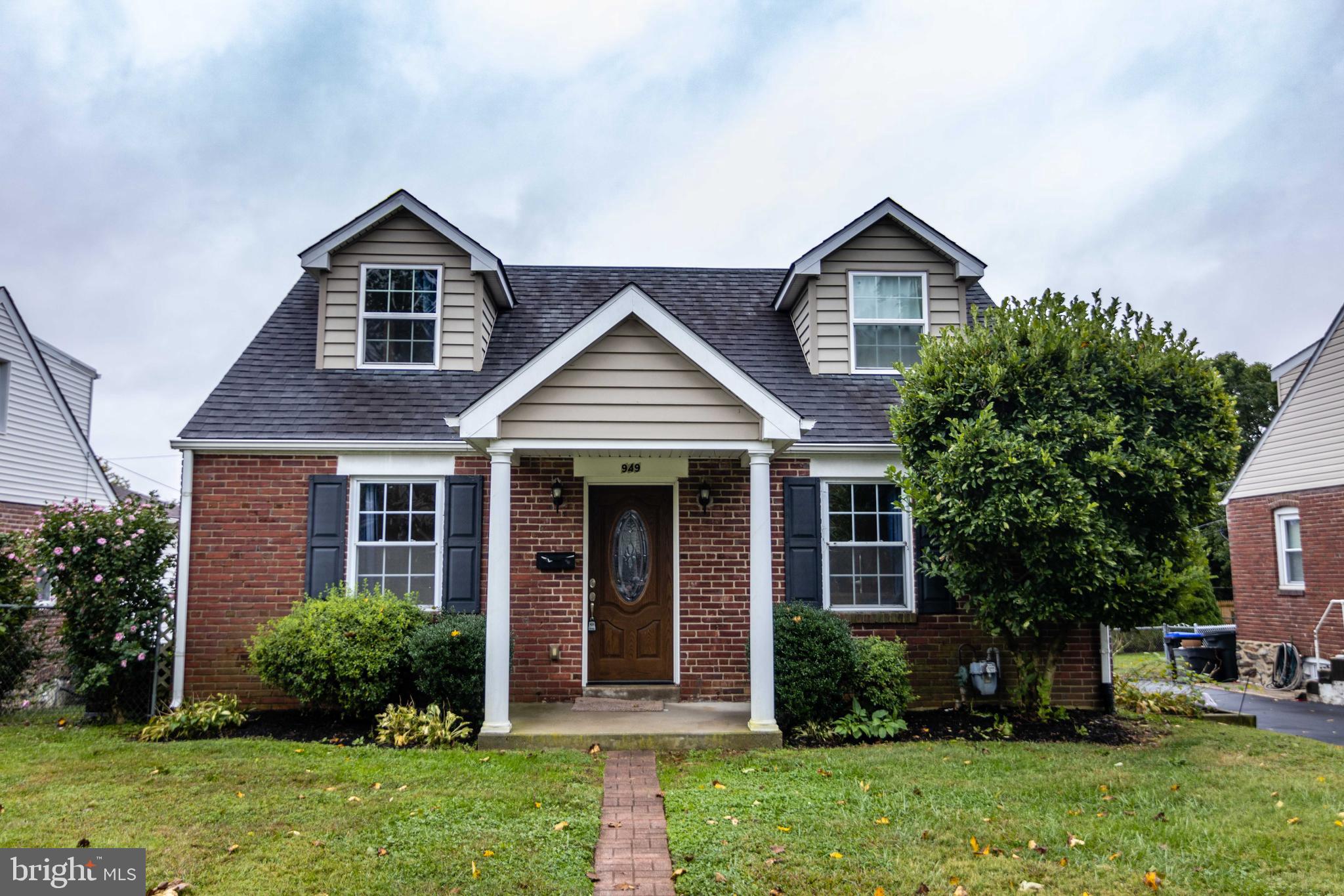 949 Thornton Road Upper Chichester, PA 19061 - Photo 3 of 43 Gallery Image 3