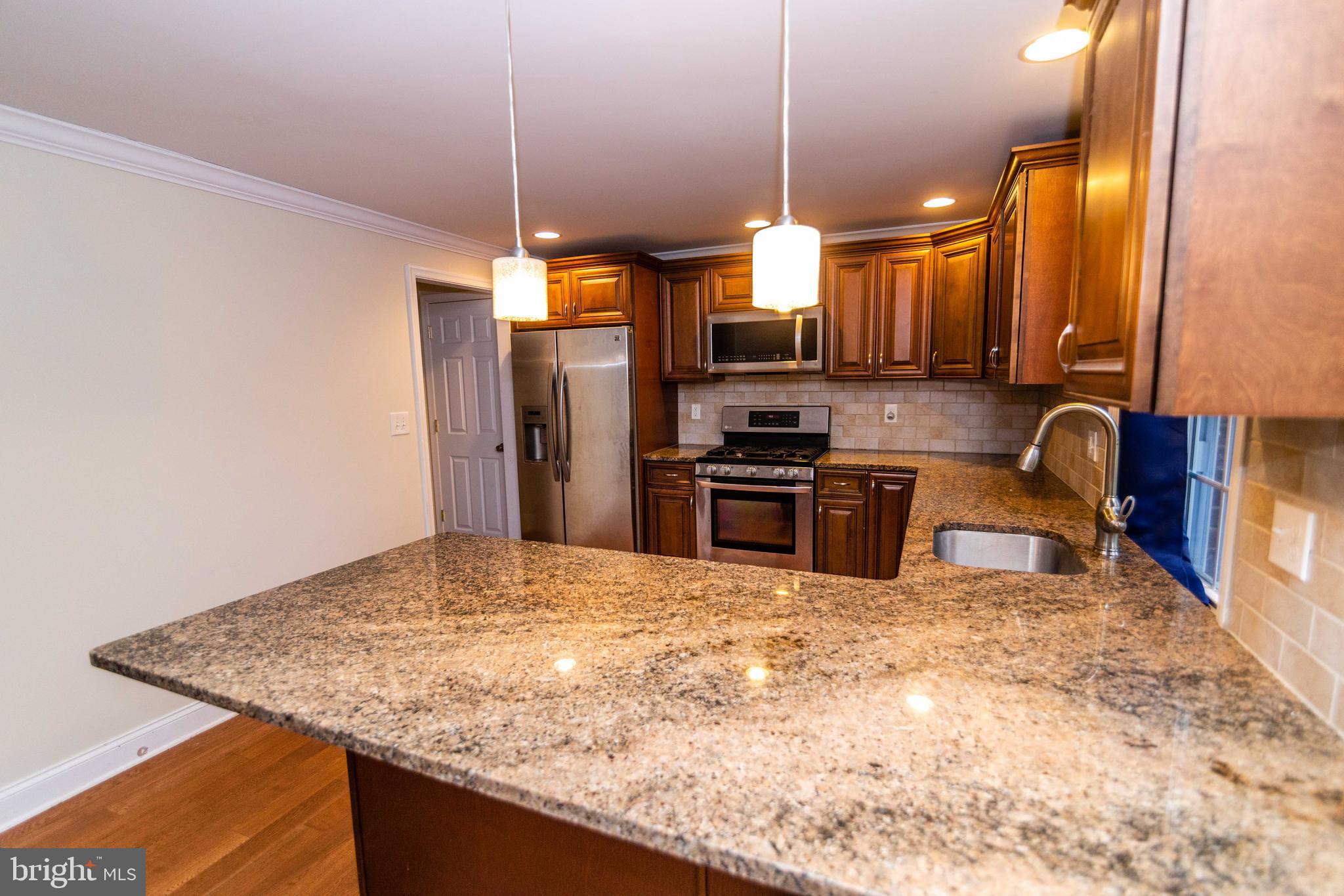 949 Thornton Road Upper Chichester, PA 19061 - Photo 5 of 43 Gallery Image 5