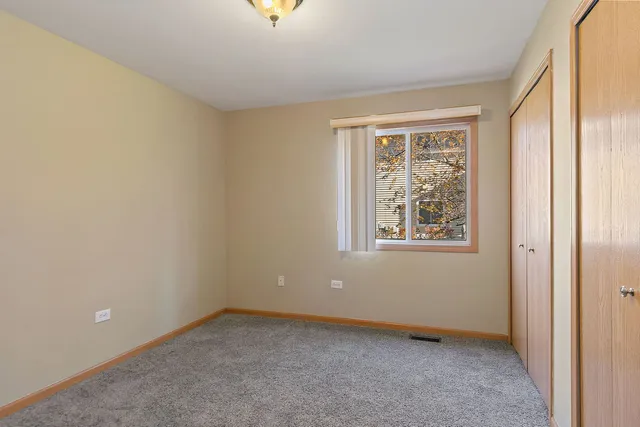 $200,000 | 480 Westwood Court, Unit C, Crystal Lake, IL 60014