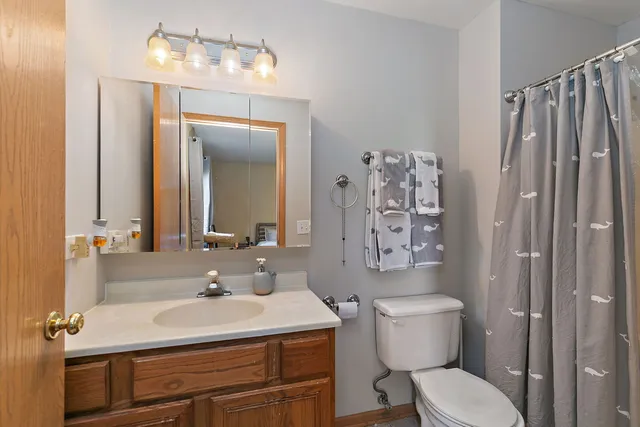 $200,000 | 480 Westwood Court, Unit C, Crystal Lake, IL 60014