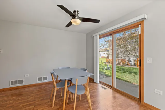 $200,000 | 480 Westwood Court, Unit C, Crystal Lake, IL 60014