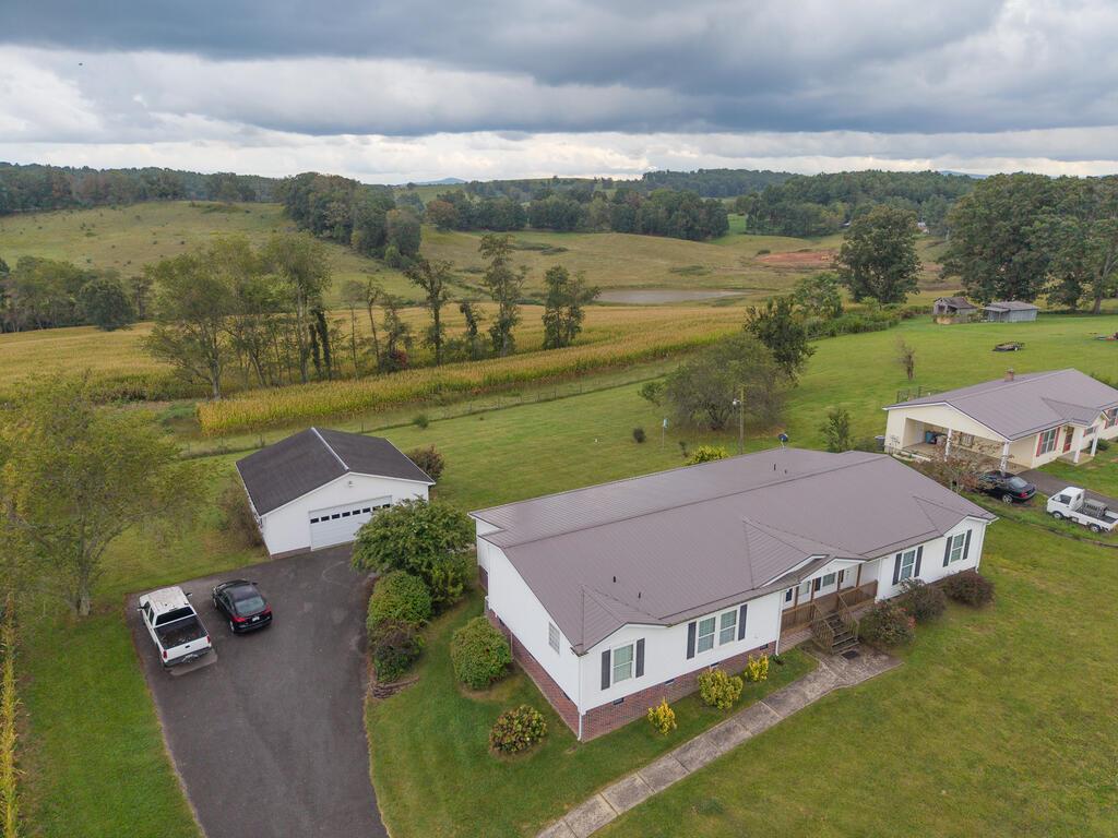 768 Ivanhoe Road Max Meadows, VA 24360 - Photo 2 of 42 Gallery Image 2