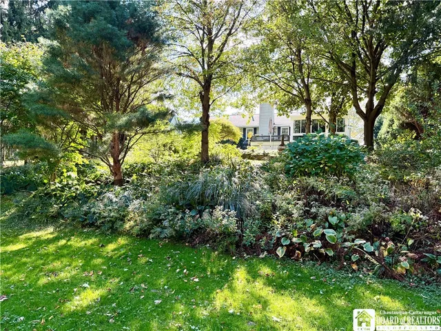 $379,900 | 335 Chestnut Street, Pomfret, NY 14063