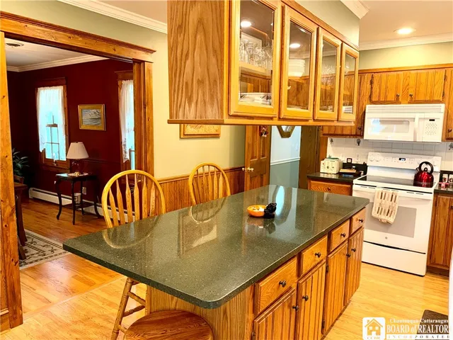 $379,900 | 335 Chestnut Street, Pomfret, NY 14063