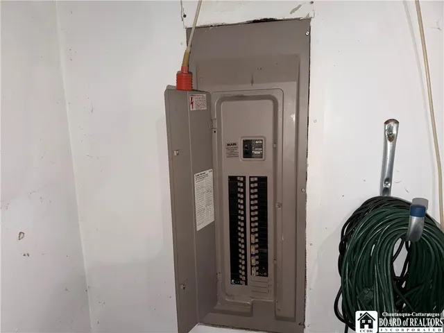 $379,900 | 335 Chestnut Street, Pomfret, NY 14063