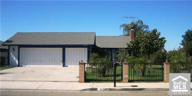 3272 Glenbrook Street Riverside, CA 92503 - Photo 1 of 1