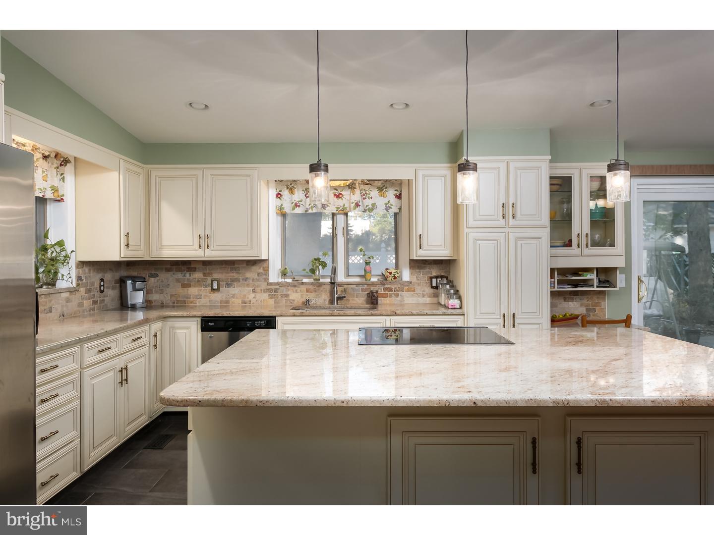 409 Main Street Delran, NJ 08075 - Photo 6 of 22
