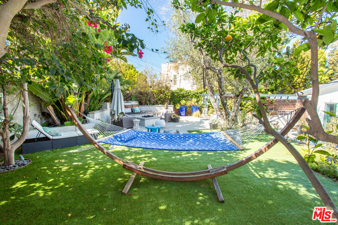 7319 Earldom Avenue Playa del Rey, CA 90293 - Photo 17 of 37 Gallery Image 17