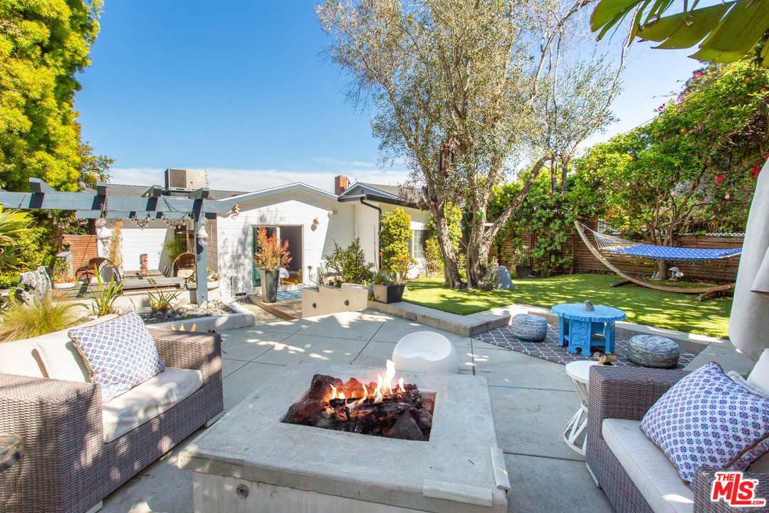 7319 Earldom Avenue Playa del Rey, CA 90293 - Photo 20 of 37 Gallery Image 20