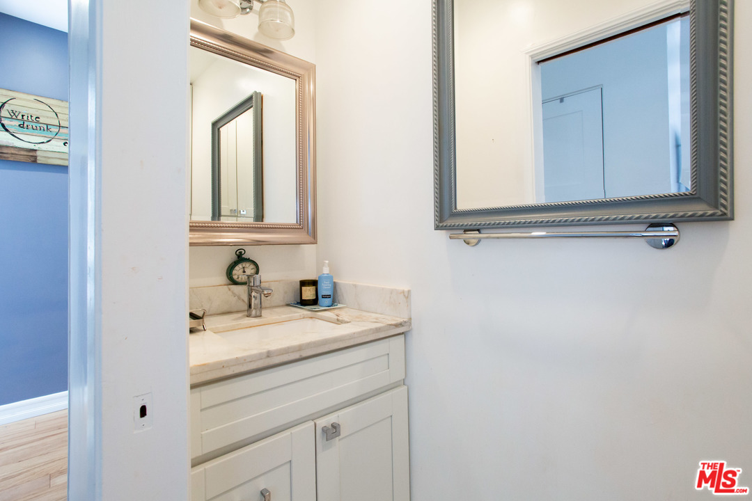 7319 Earldom Avenue Playa del Rey, CA 90293 - Photo 24 of 37 Gallery Image 24