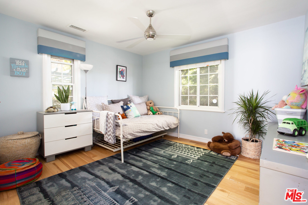 7319 Earldom Avenue Playa del Rey, CA 90293 - Photo 25 of 37 Gallery Image 25
