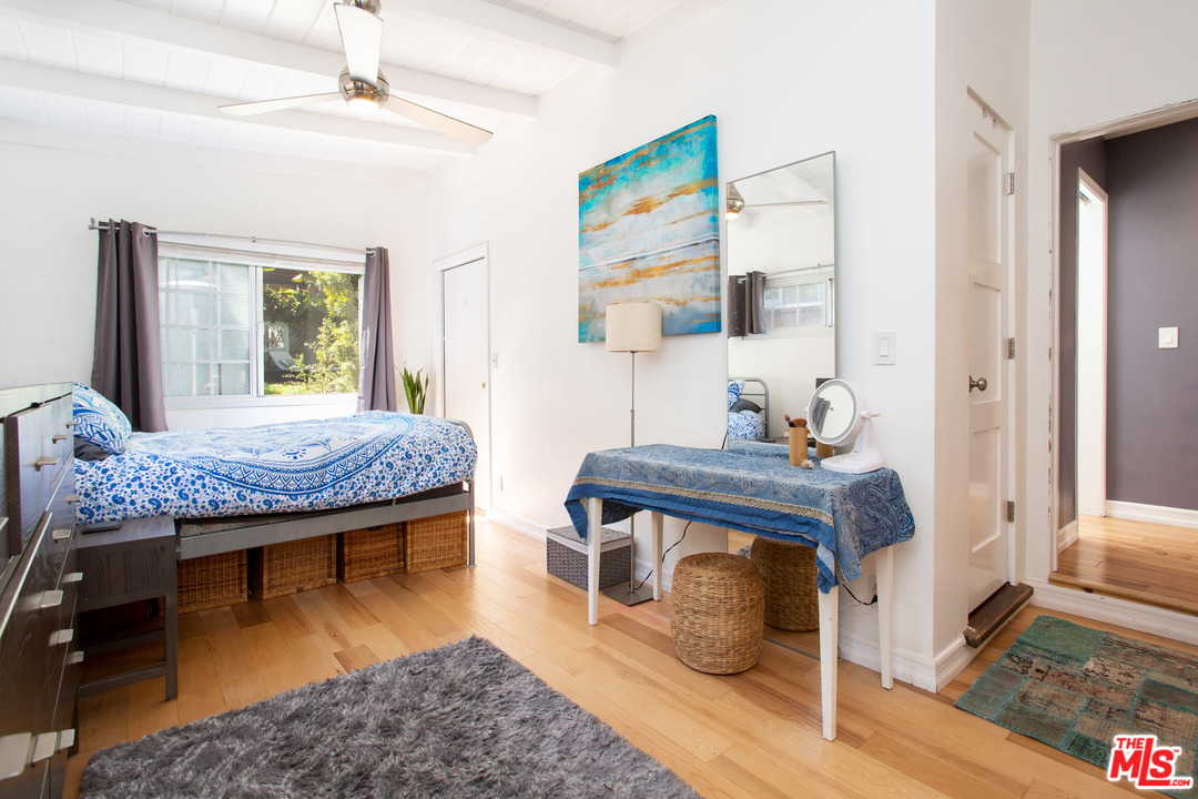 7319 Earldom Avenue Playa del Rey, CA 90293 - Photo 27 of 37 Gallery Image 27