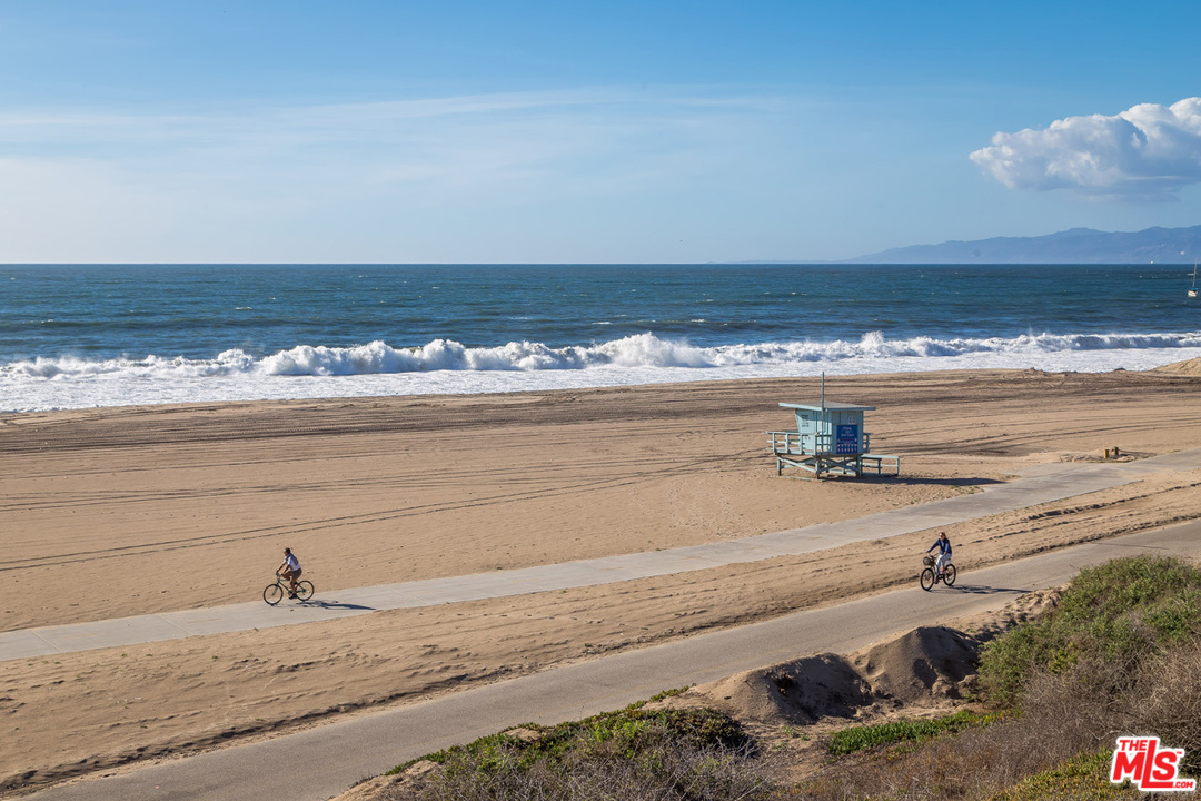 7319 Earldom Avenue Playa del Rey, CA 90293 - Photo 35 of 37 Gallery Image 35