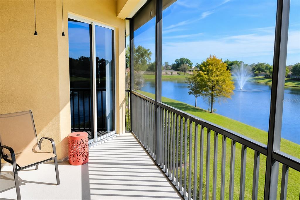 8361 Miramar Way Lakewood Ranch, FL 34202 - Photo 3 of 16