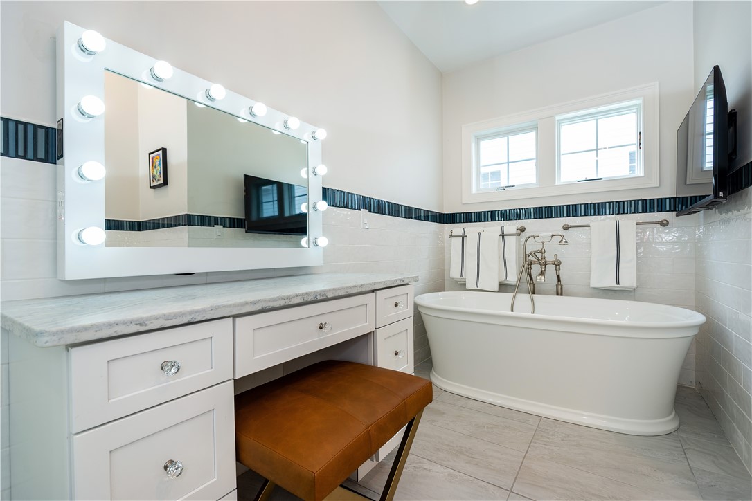 11 Hampton Road, Unit 22 Coventry, RI 02816 - Photo 12 of 50