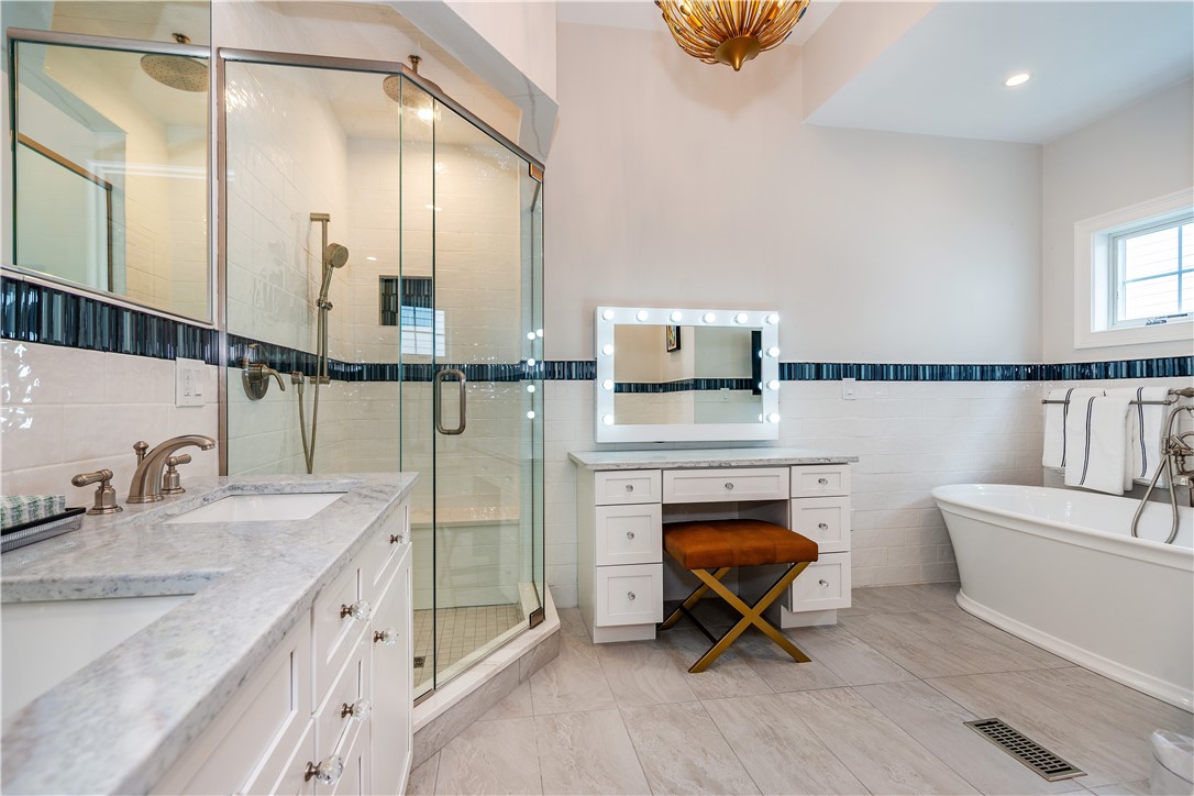 11 Hampton Road, Unit 22 Coventry, RI 02816 - Photo 13 of 50