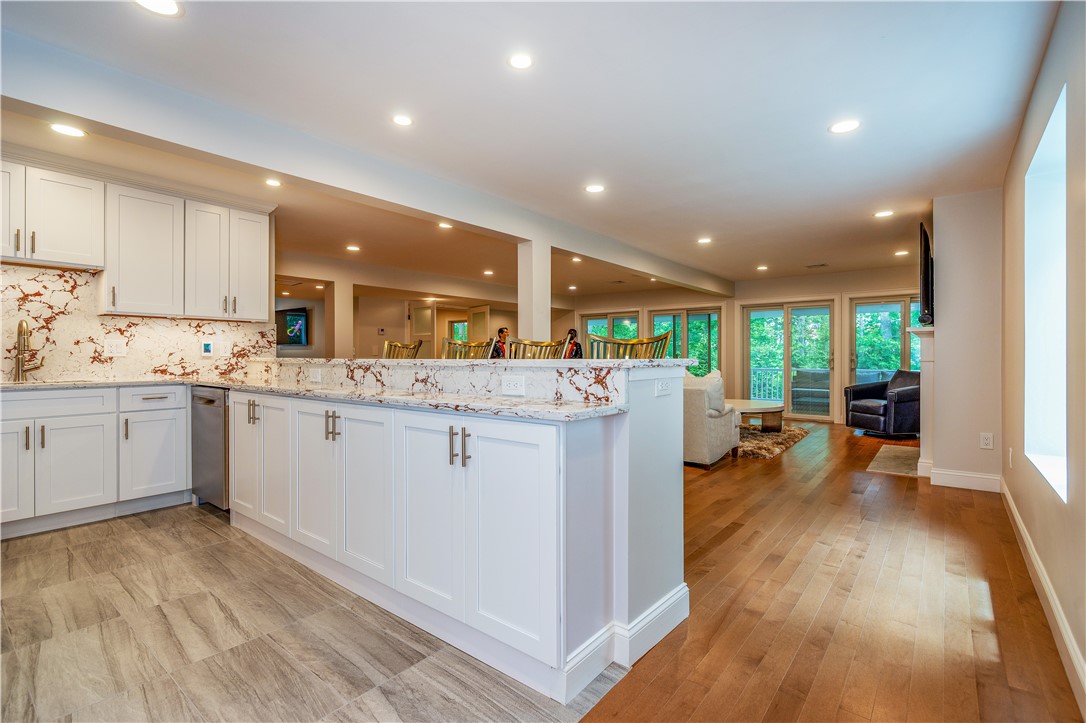 11 Hampton Road, Unit 22 Coventry, RI 02816 - Photo 33 of 50
