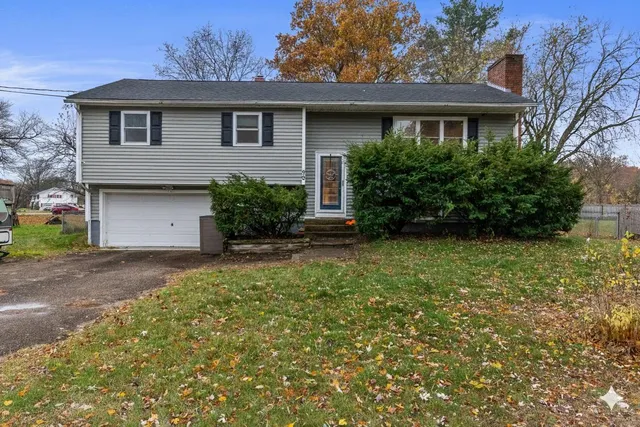 $480,000 | 90 Belwood Avenue, Colchester, VT 05446