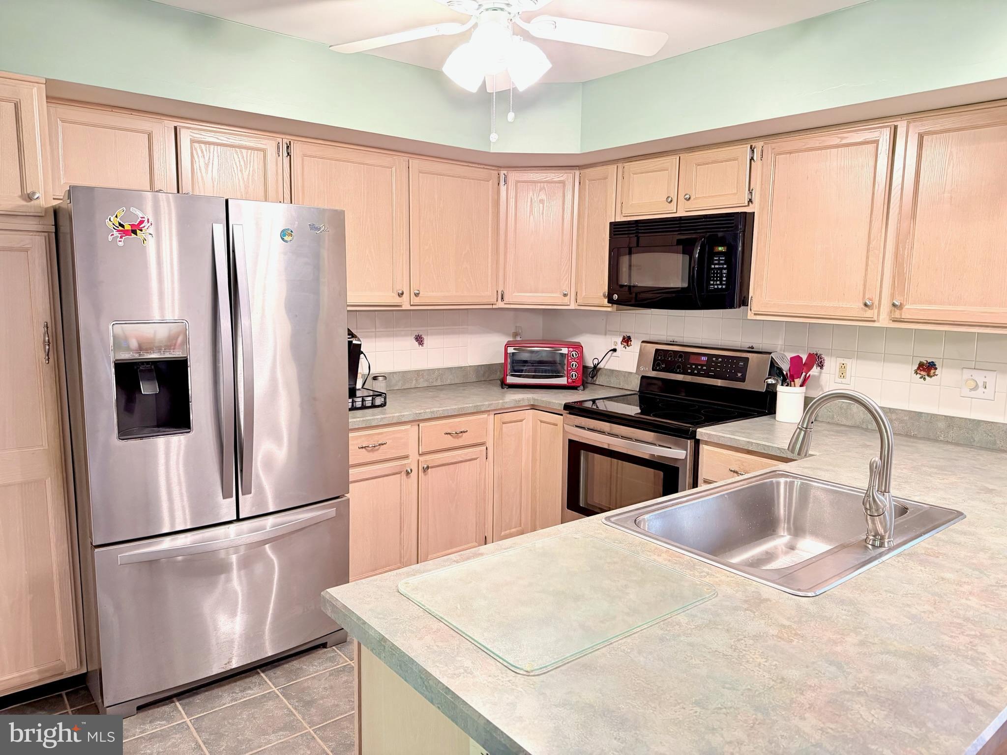 4 Fantail Court Ocean Pines, MD 21811 - Photo 28 of 33 Kitchen view 2