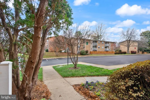 $2,700 | 1949 Kennedy Drive, McLean, VA 22102