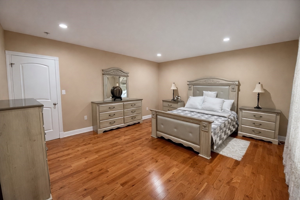 62 Golden Hills Road Saugus, MA 01906 - Photo 18 of 26