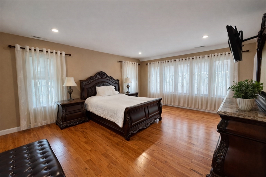 62 Golden Hills Road Saugus, MA 01906 - Photo 20 of 26