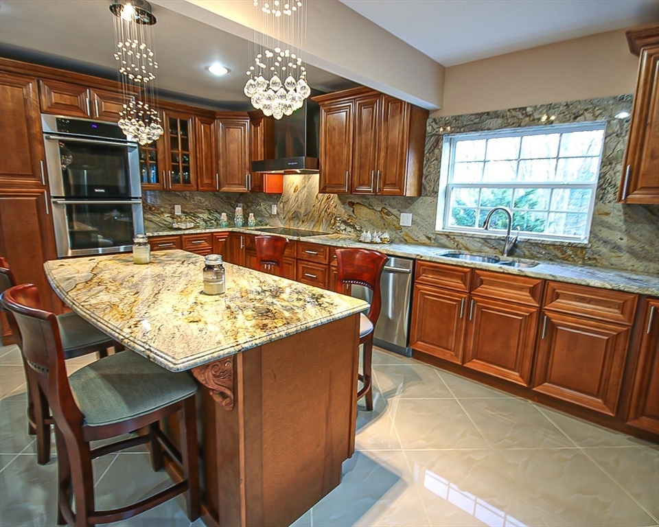 62 Golden Hills Road Saugus, MA 01906 - Photo 6 of 26