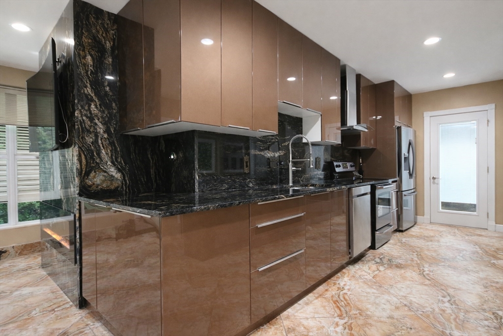 62 Golden Hills Road Saugus, MA 01906 - Photo 9 of 26