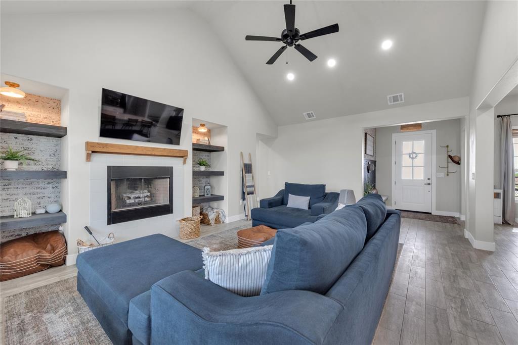 6017 Raspberry Lane Joshua, TX 76058 - Photo 11 of 35