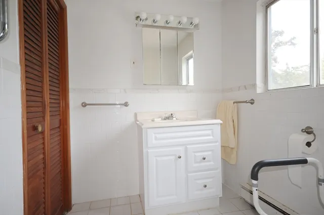 $318,000 | 5 Susan Road, Unit 8, Buzzards Bay, MA 02532