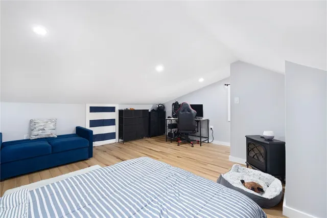 $2,500 | 267 Green End Avenue, Middletown, RI 02842