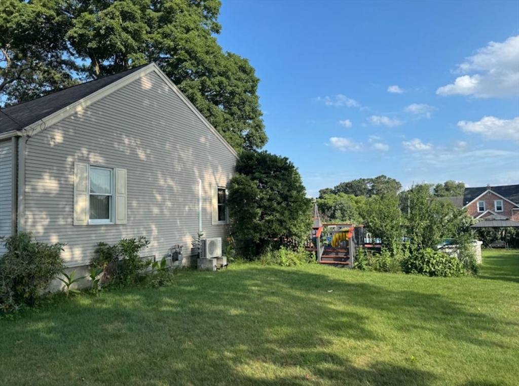77 Reed Street Chicopee, MA 01020 - Photo 25 of 30 Gallery Image 25