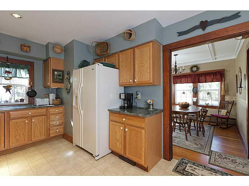 242 Blue Road Monmouth, ME 04259 - Photo 9 of 35 Kitchen.