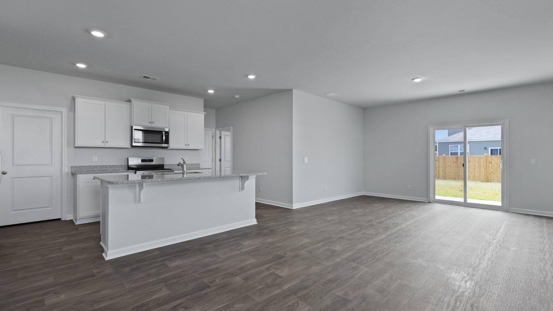 535 Lk Rdg Boulevard Summerville, SC 29486 - Photo 3 of 33 273 Watersglen_6