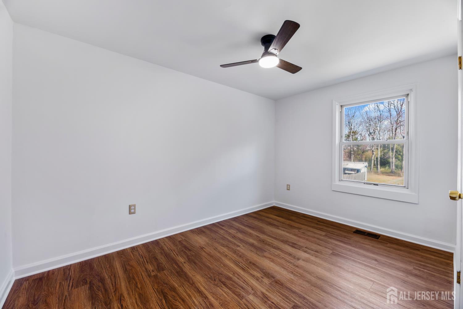235 B Dayton Road Jamesburg, NJ 08831 - Photo 15 of 34